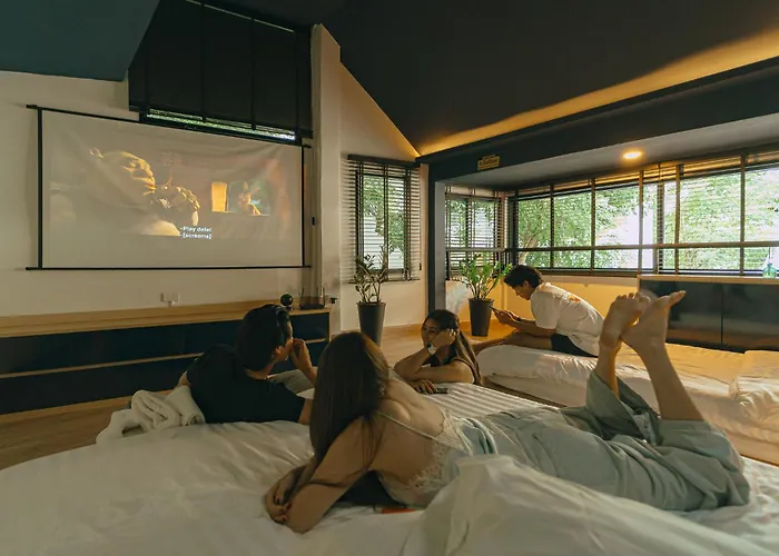 Haus 924 L 5-level Sanctuary In Ekkamai Bangkok